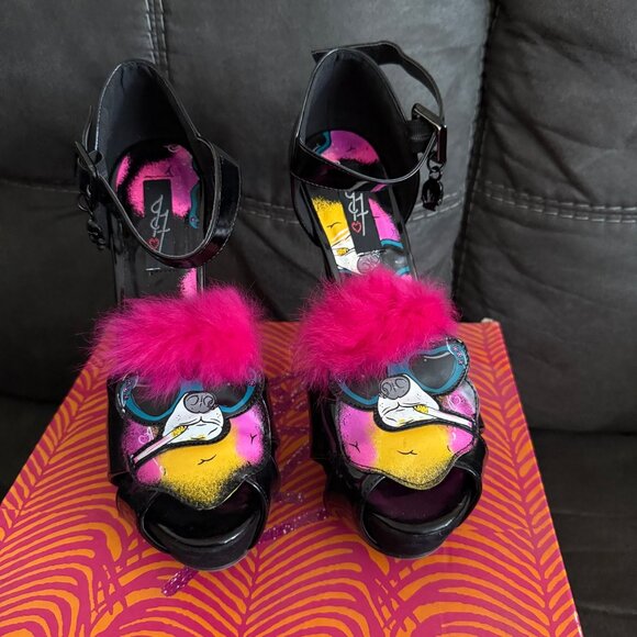 Iron Fist Smoking Poodle Black Platform Heels W/ Pink Faux Fur 5.5" Heels Size 7 - Picture 1 of 8